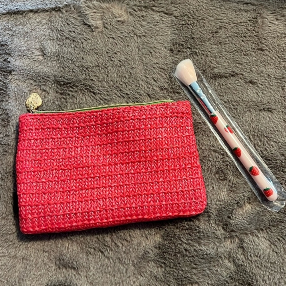 NWT SLMISSGLAM Strawberry Blusher & Contour 🍓& IPSY BAG